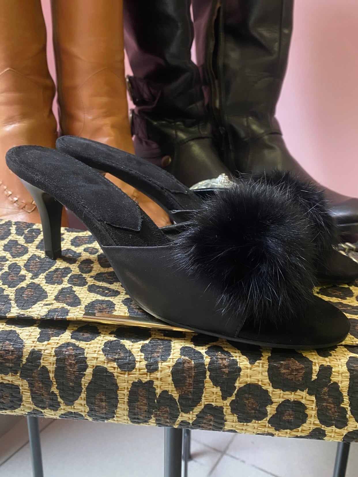 Black shoes with a fluff