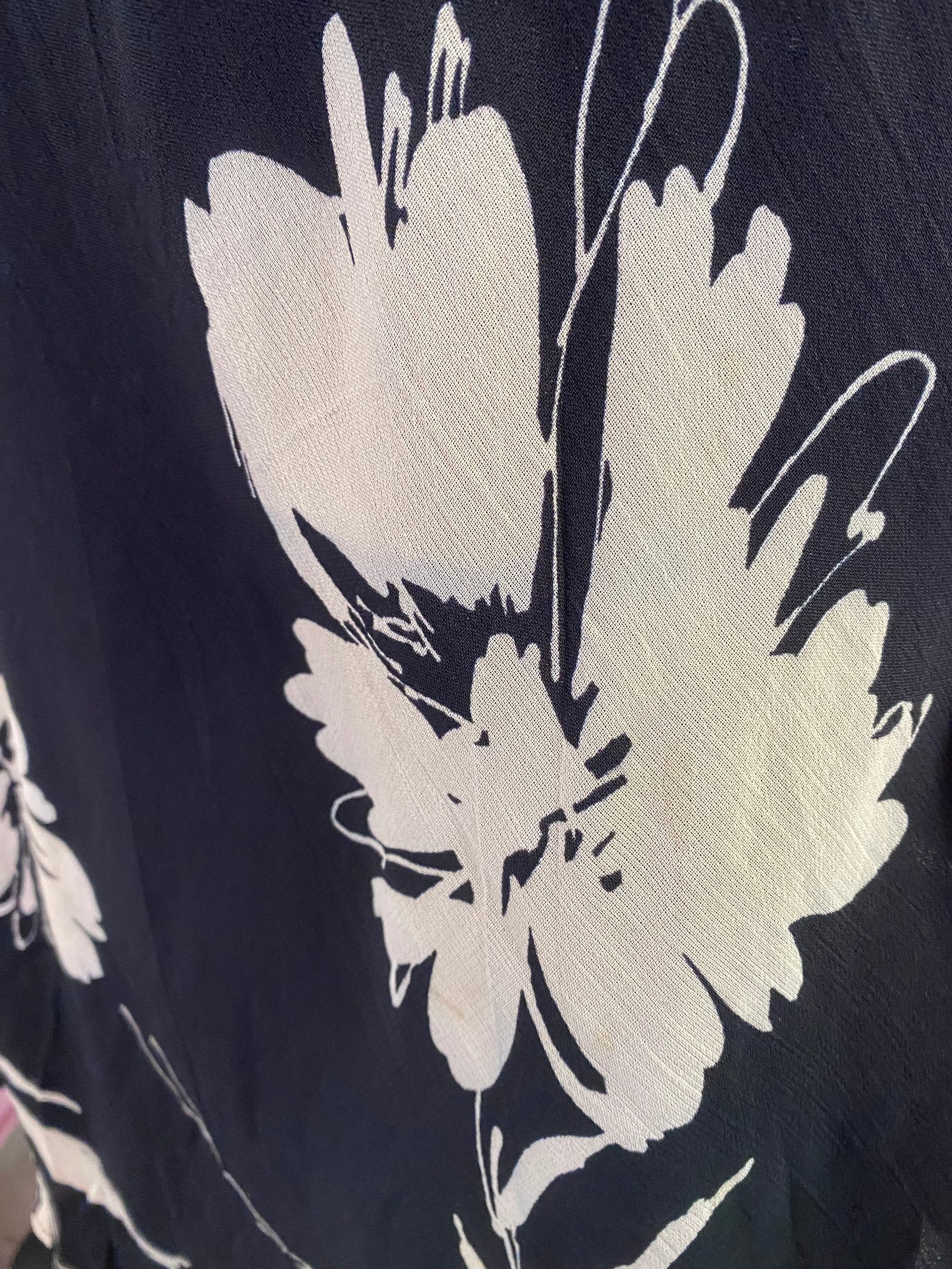 Black & white flowy skirt