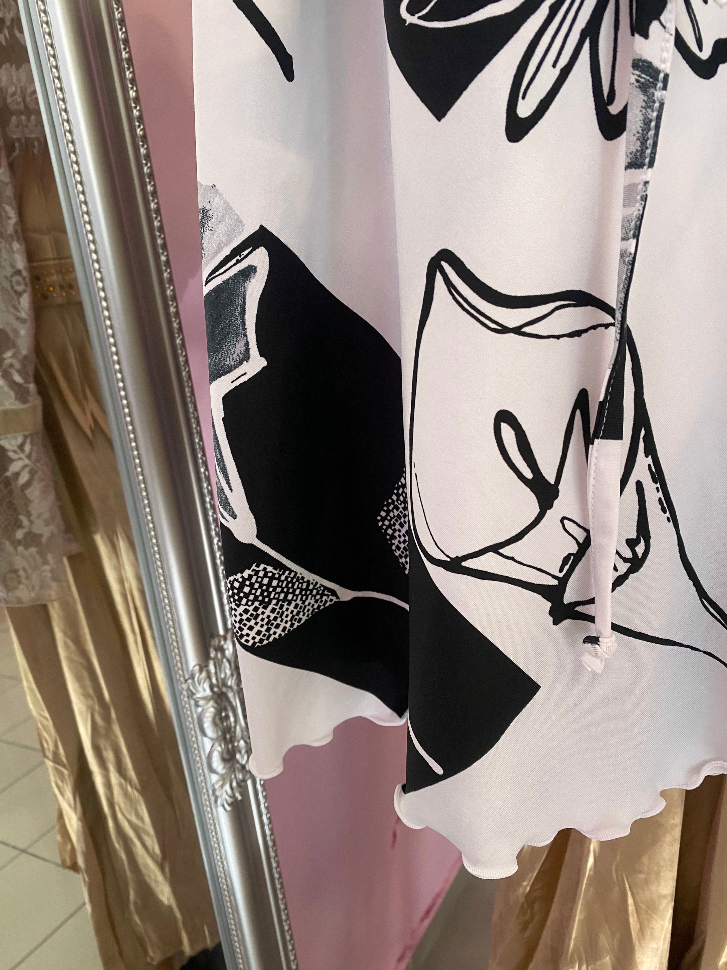 Black & white midi skirt