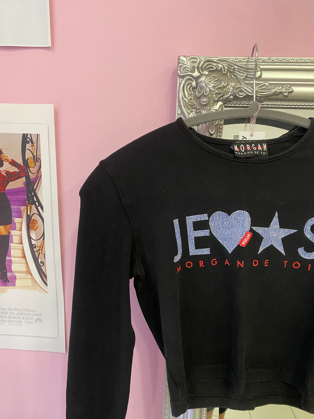 Cropped long sleeve top