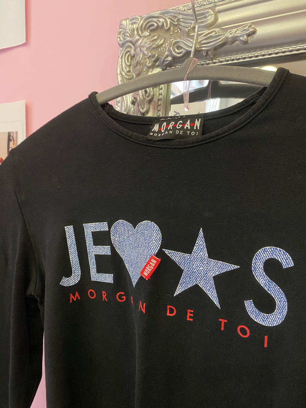 Cropped long sleeve top