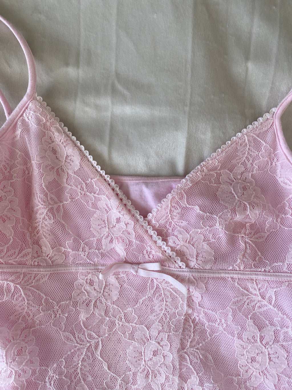 2000s baby pink cami top
