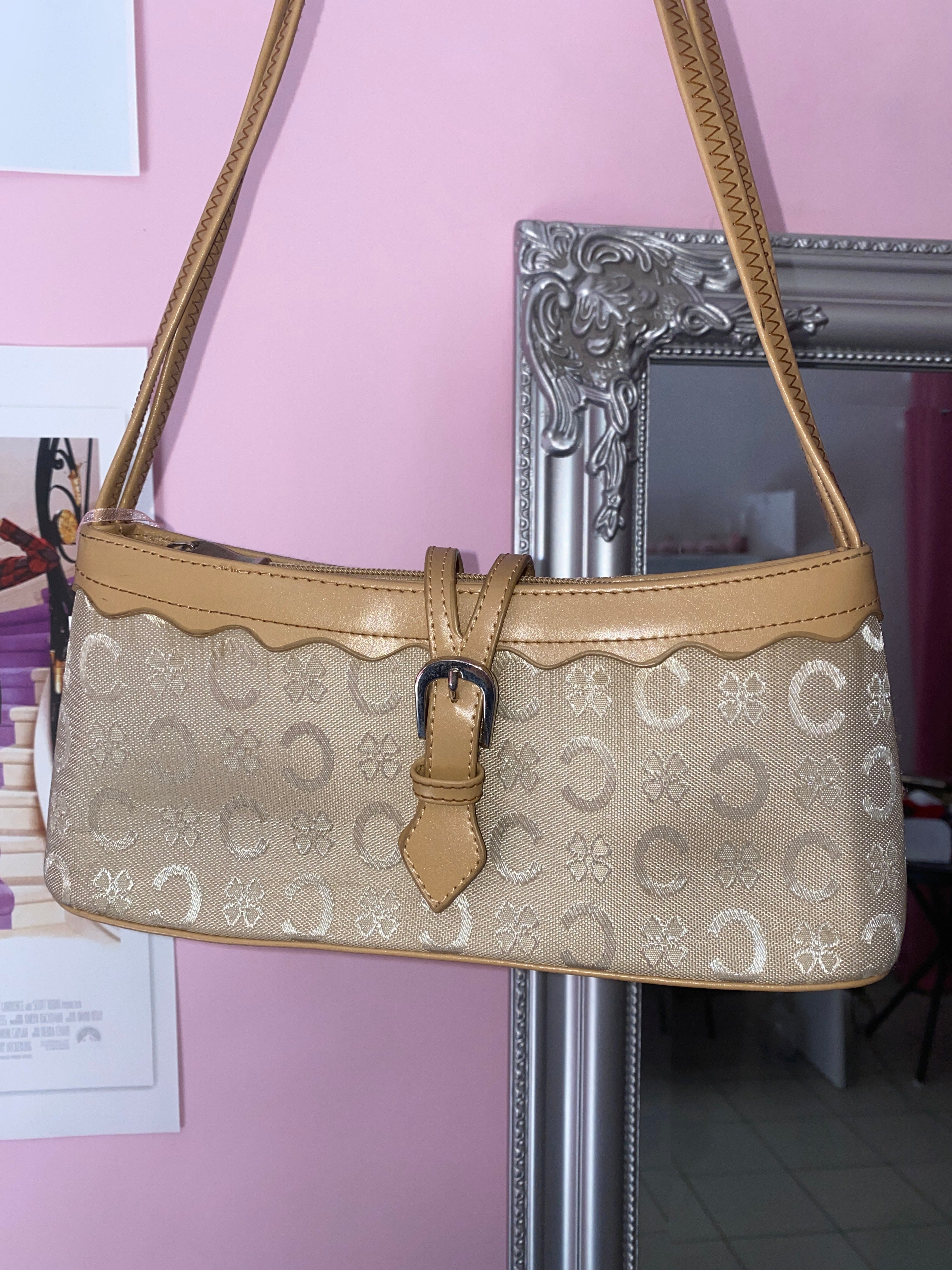 Vintage beige shoulder bag