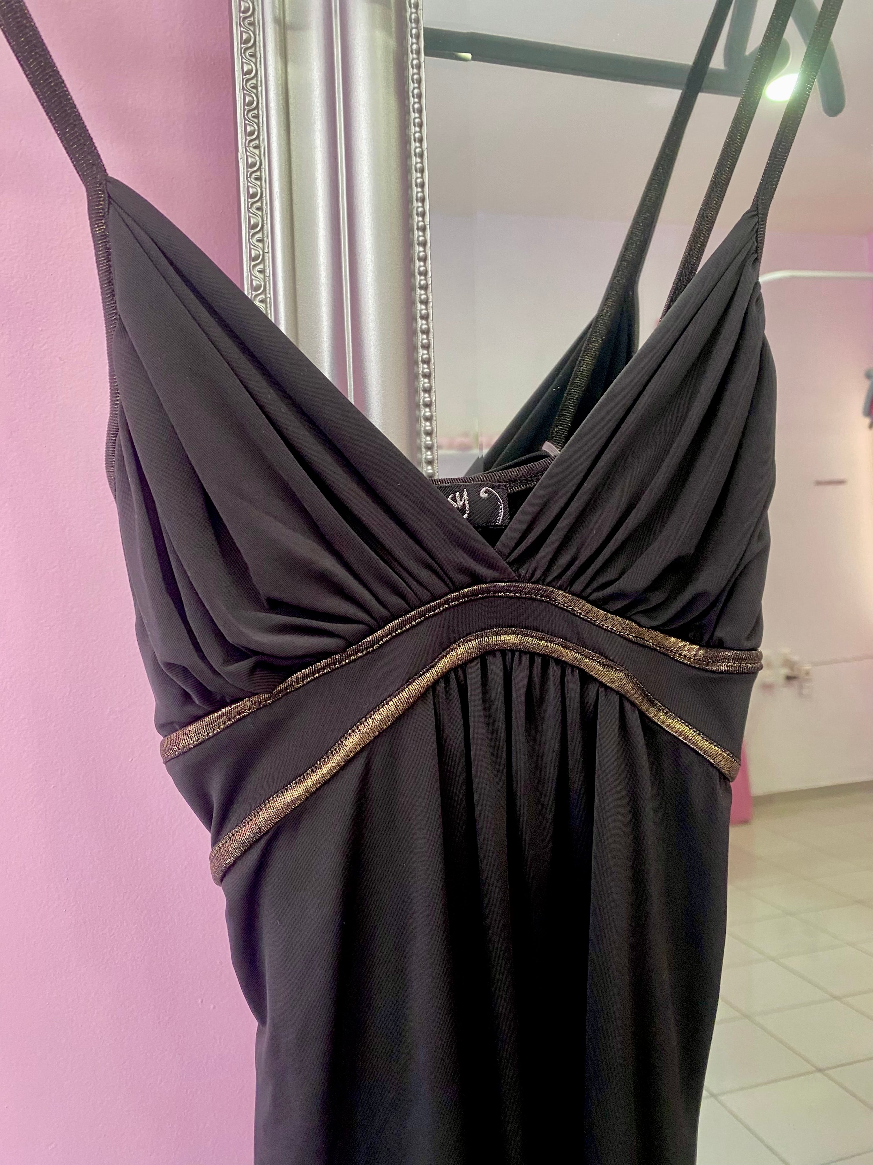 Black classic cami top