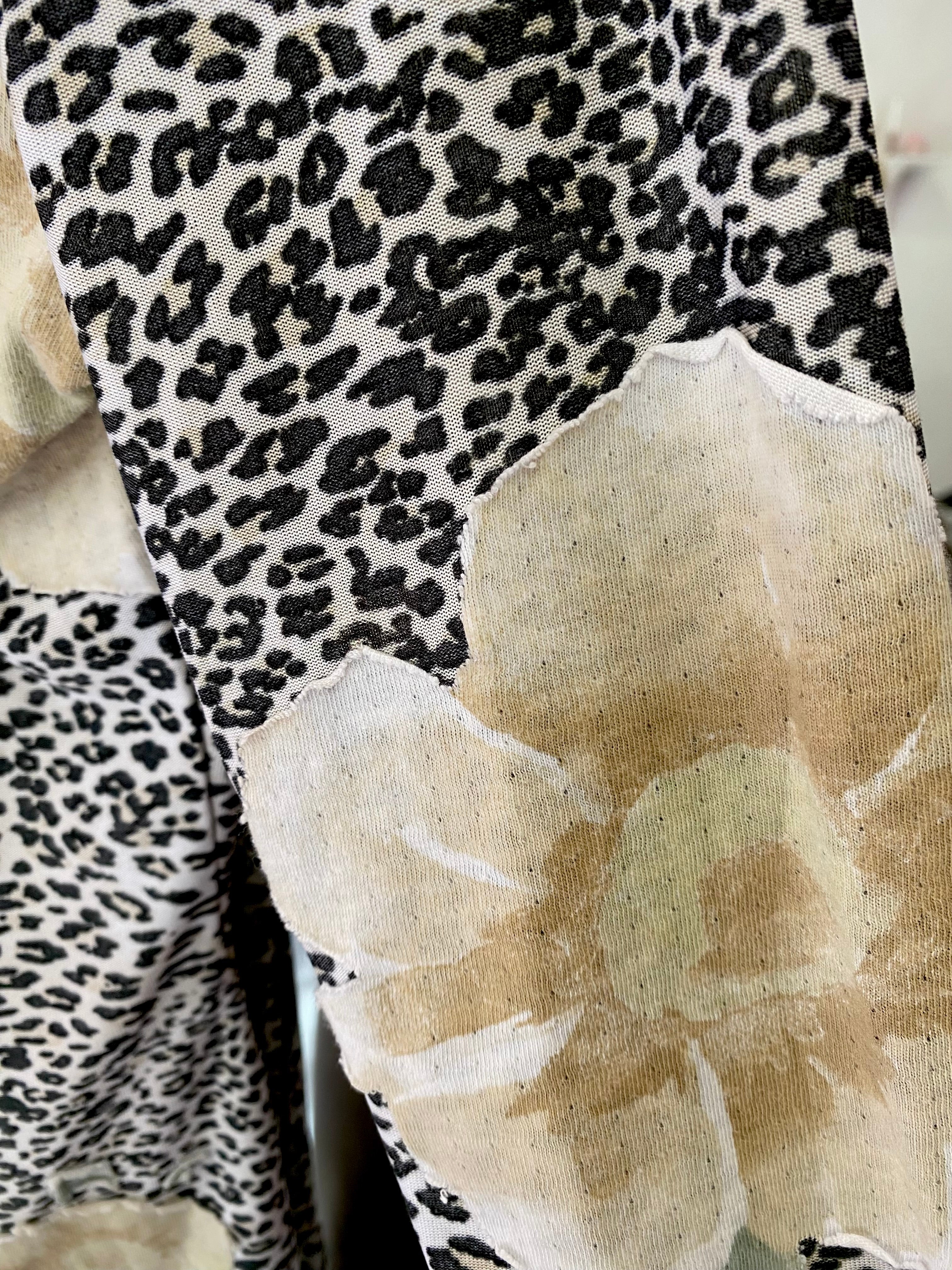 Leopard flower long sleeve top