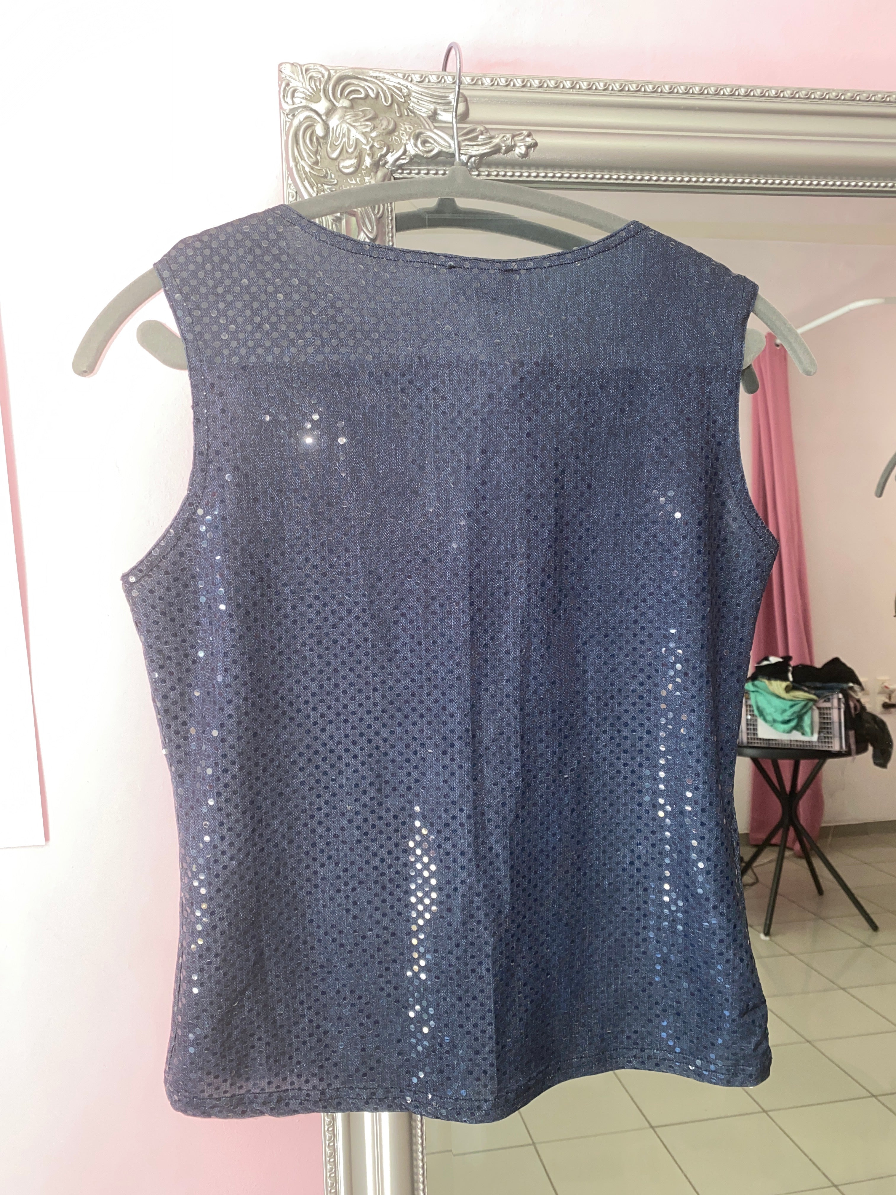 Vintage tank top sparkly