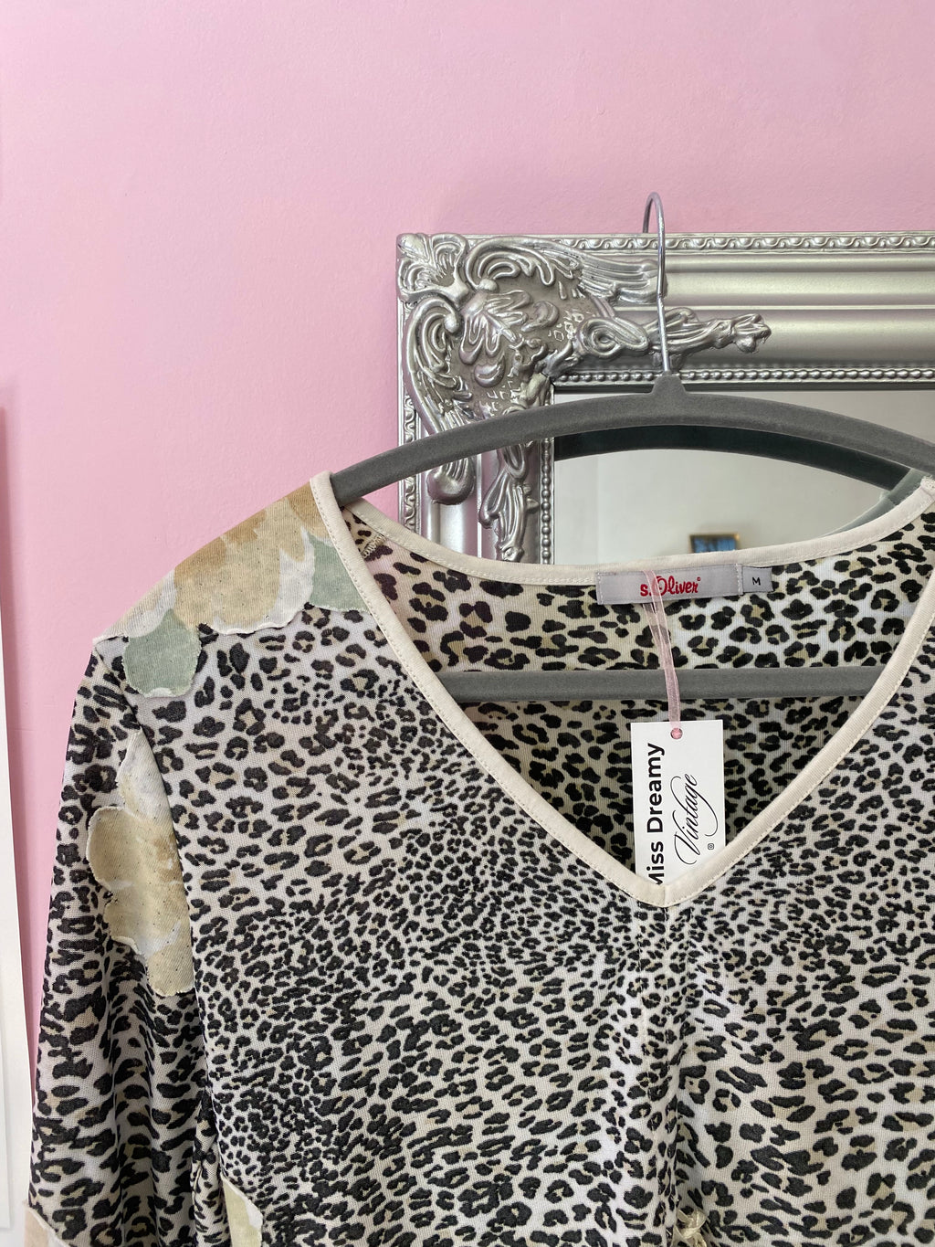 Leopard flower long sleeve top