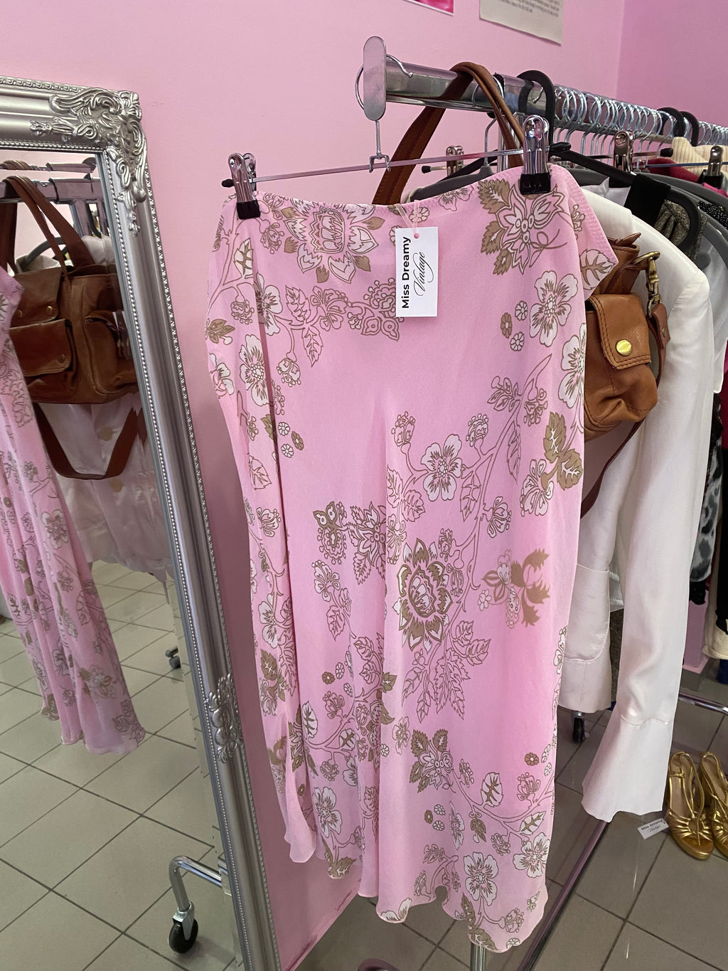 Dreamy flowy & pink flower skirt