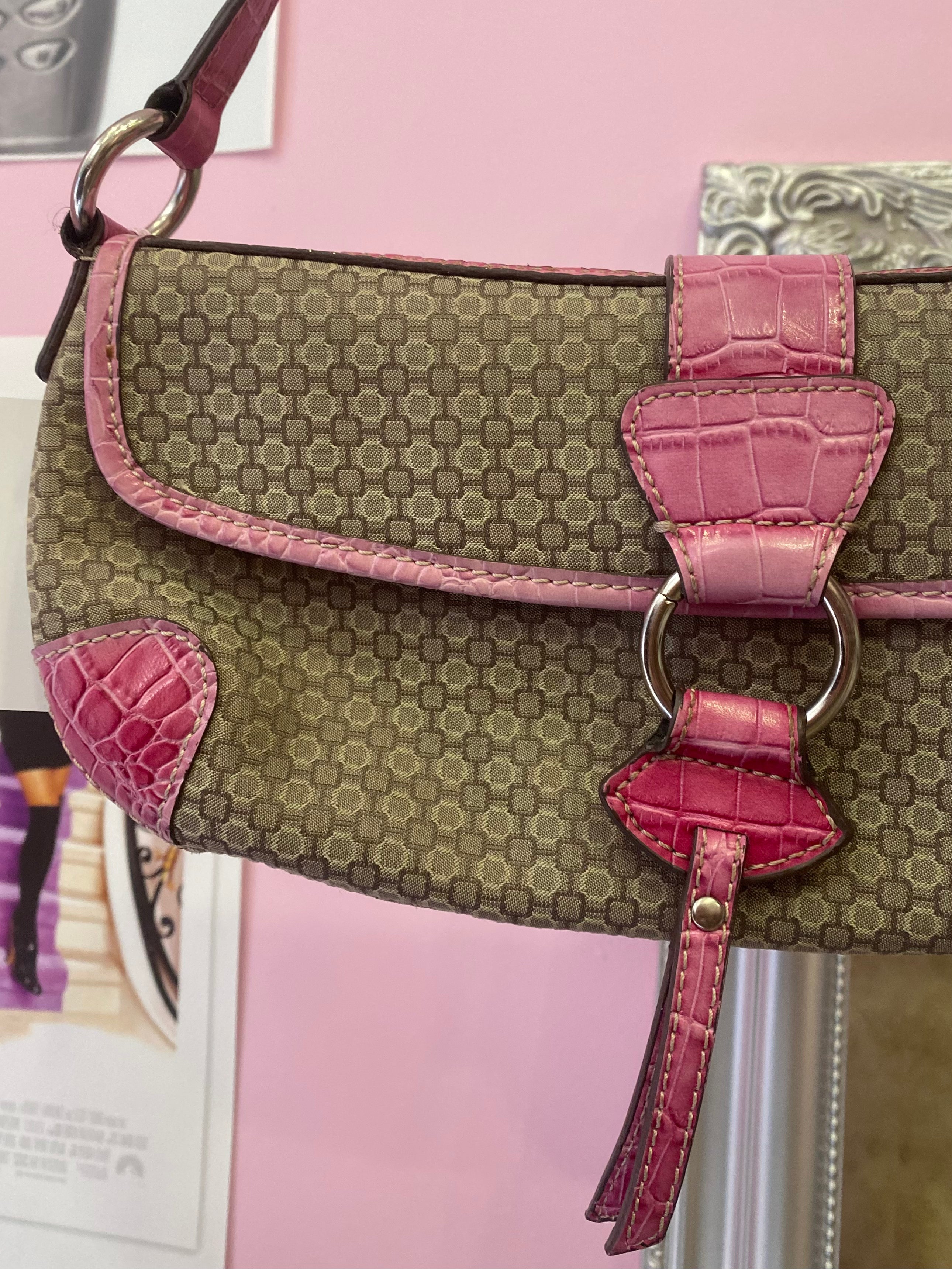 Cute 2000s shoulder bag