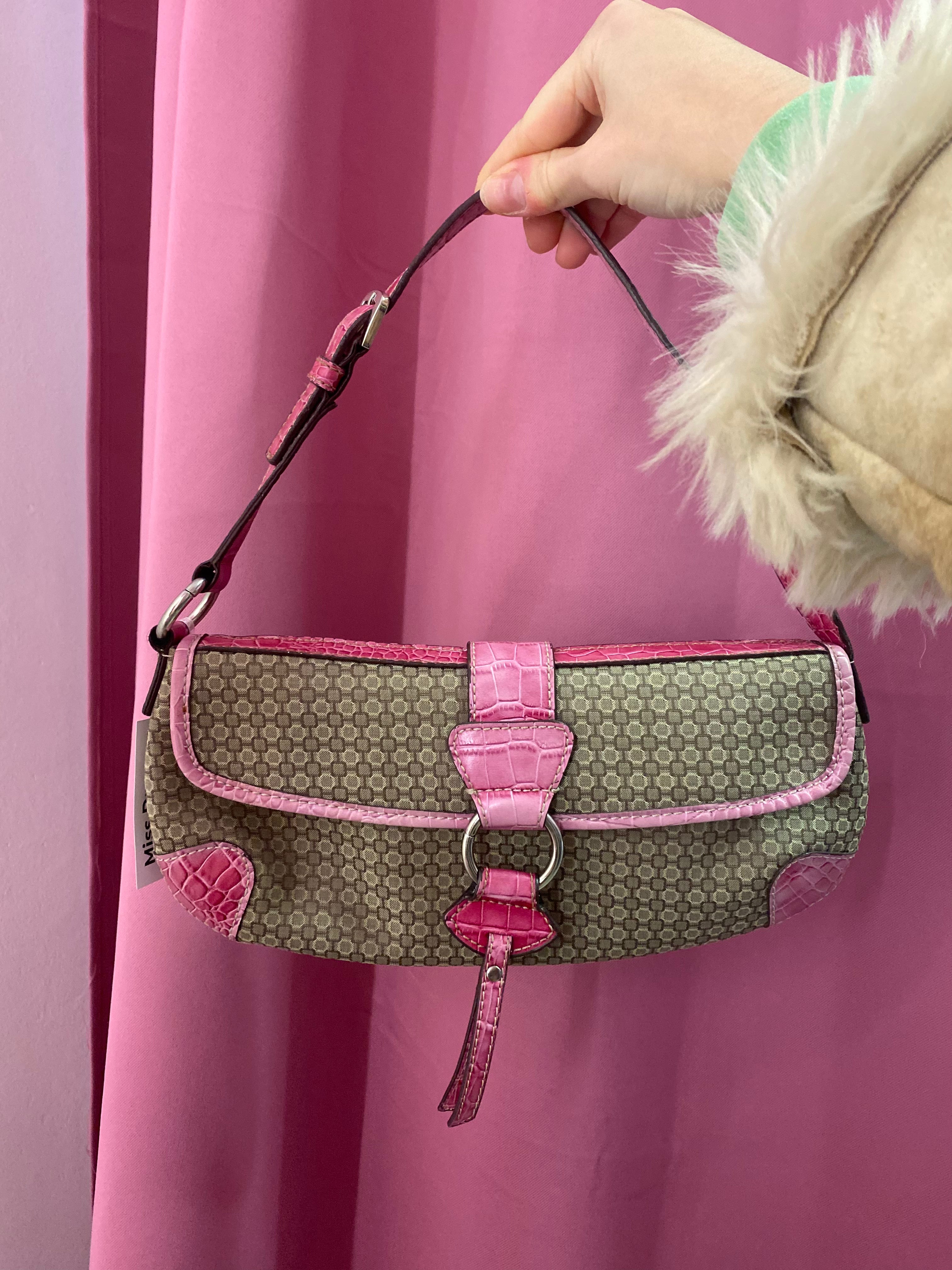 Cute 2000s shoulder bag