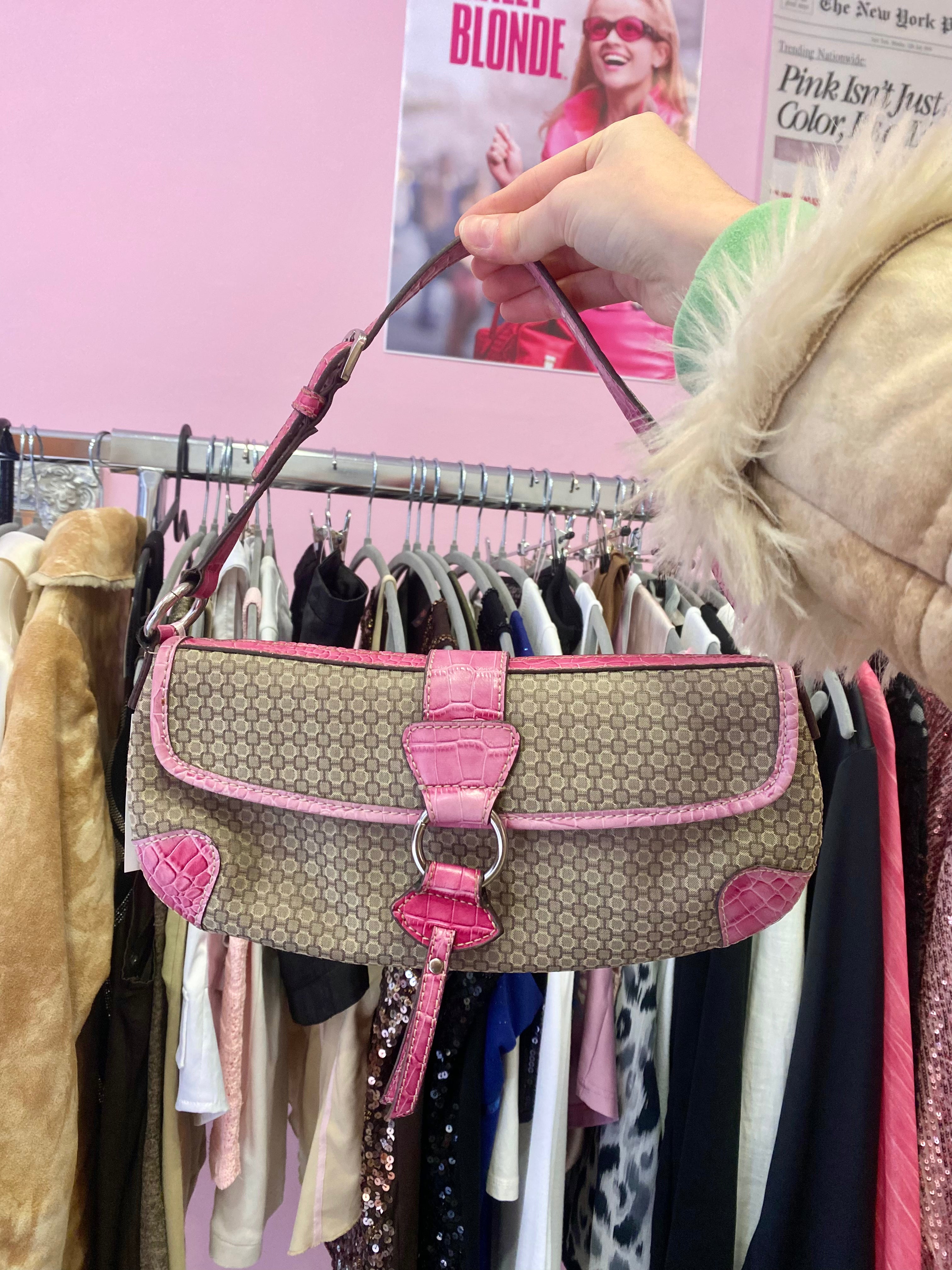 Cute 2000s shoulder bag